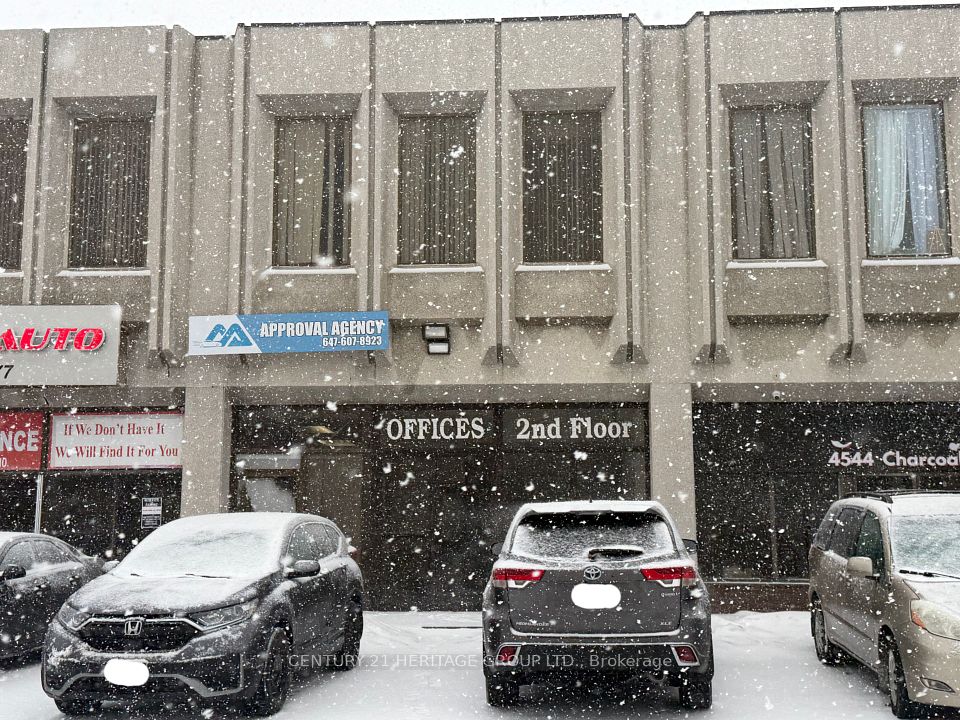 4544 Dufferin Street W 202 D, Toronto W05, ON M3H 5X2