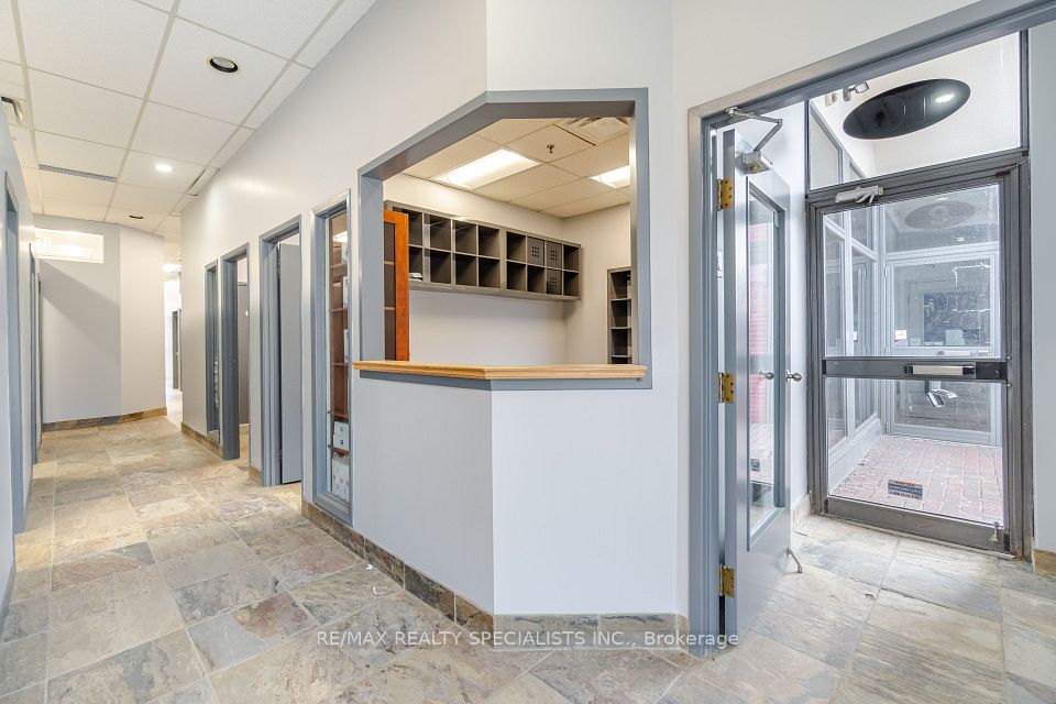 5160 Explorer Drive 10, Mississauga, ON L4W 4T7