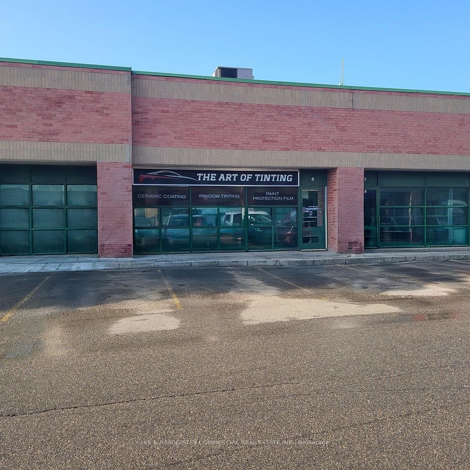 342 Bronte Street S 8, Milton, ON L9T 5B7