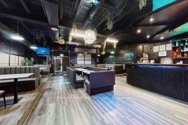 901 Jane Street, Toronto W03, ON M6N 4C6