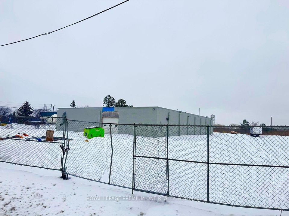 3 Industrial Road, Caledon, ON L7E 1K6