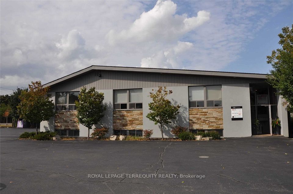 160 The Westway N/A 16B, Toronto W09, ON M9P 2C1