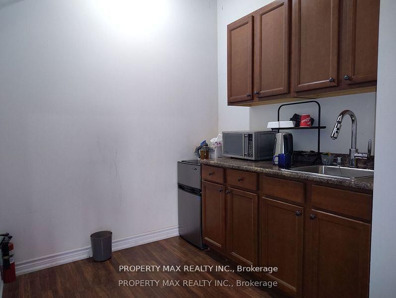 70 Delta Park Boulevard 12, Brampton, ON L6T 5E9