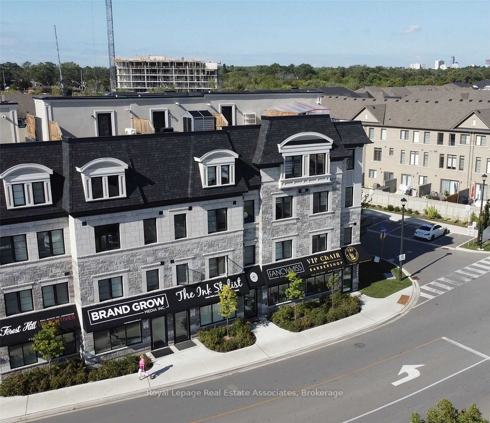 588 Rapids Lane, Mississauga, ON L5G 0A9