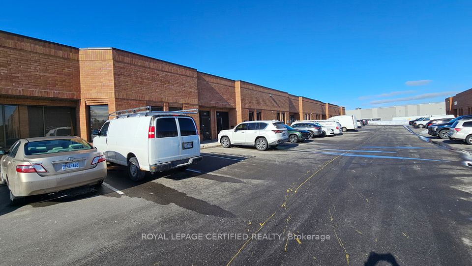 6315 Shawson Drive 11, Mississauga, ON L5T 1J2