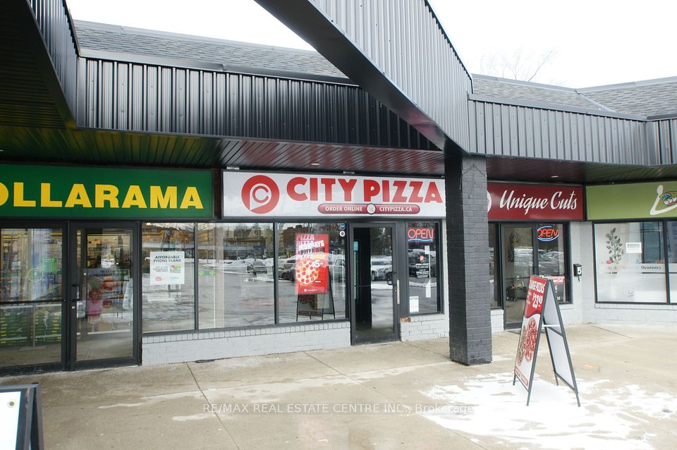 1865 Lakeshore Road W 4, Mississauga, ON L5J 4P1