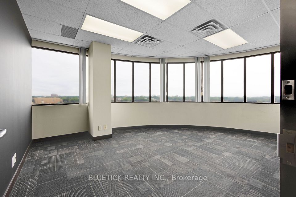 700 Dorval Drive 502, Oakville, ON L6K 3V7