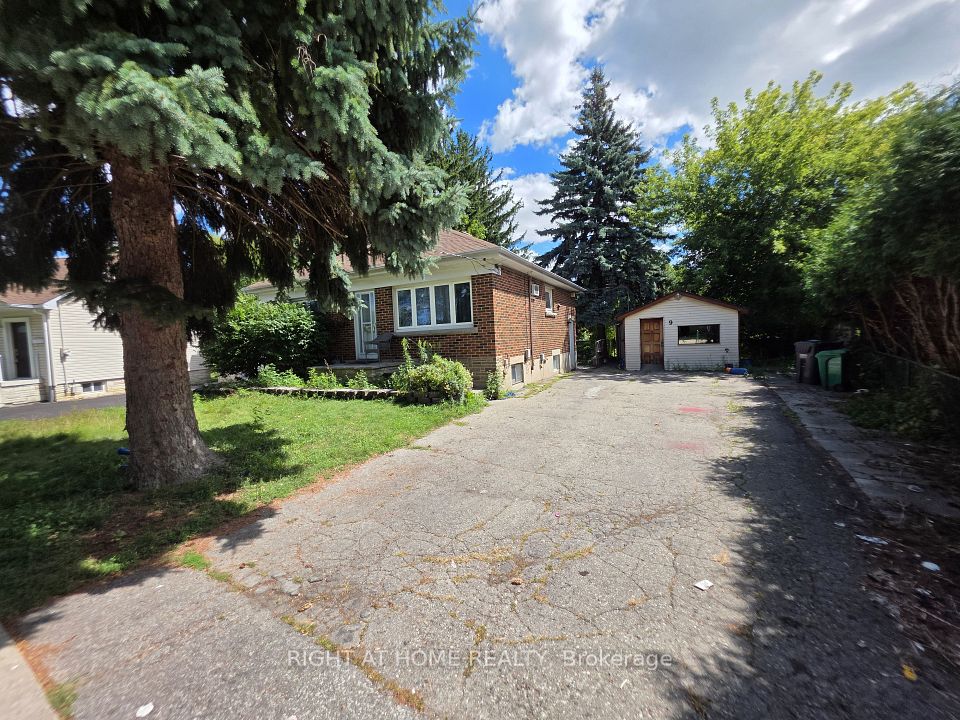 9 Rogers Road, Brampton, ON L6X 1L7 at 9 Rogers Road, Brampton, ON L6X 1L7, Brampton, ON, L6X 1L7