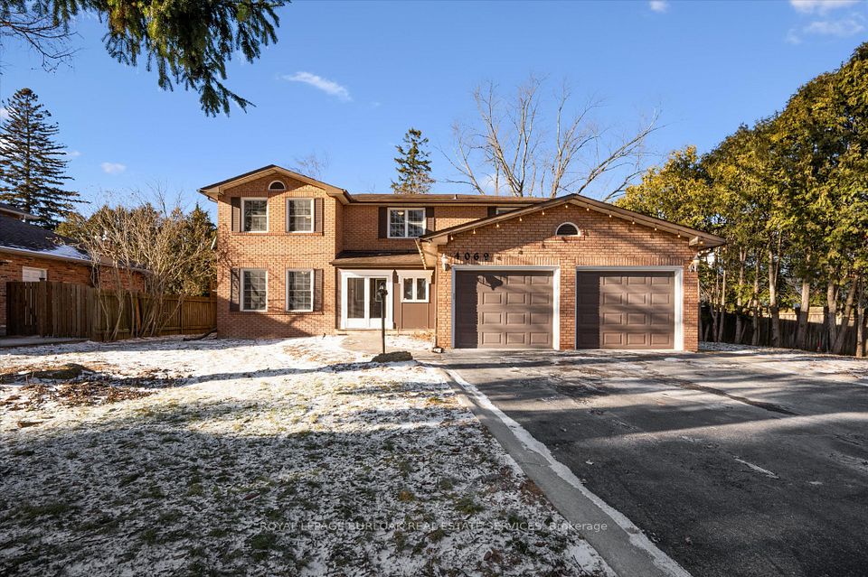 Detached at 4069 Lakeshore Road, Burlington, ON L7L 1A2, Burlington