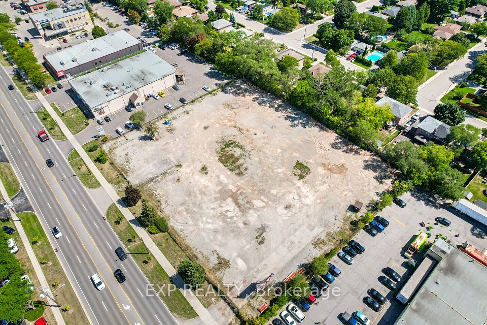 2362 FAIRVIEW Street, Burlington, ON L7R 2E4