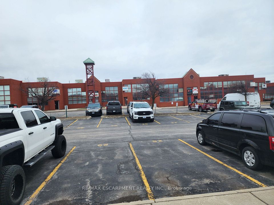 5100 South Service Road 37/38, Burlington, ON L7L 6A5