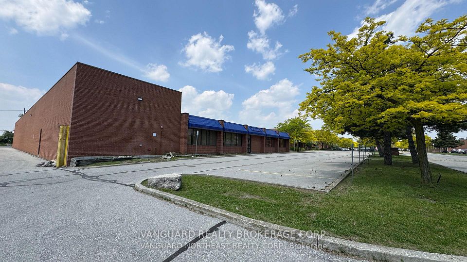 427 Horner Avenue, Toronto W06, ON M8W 4W3