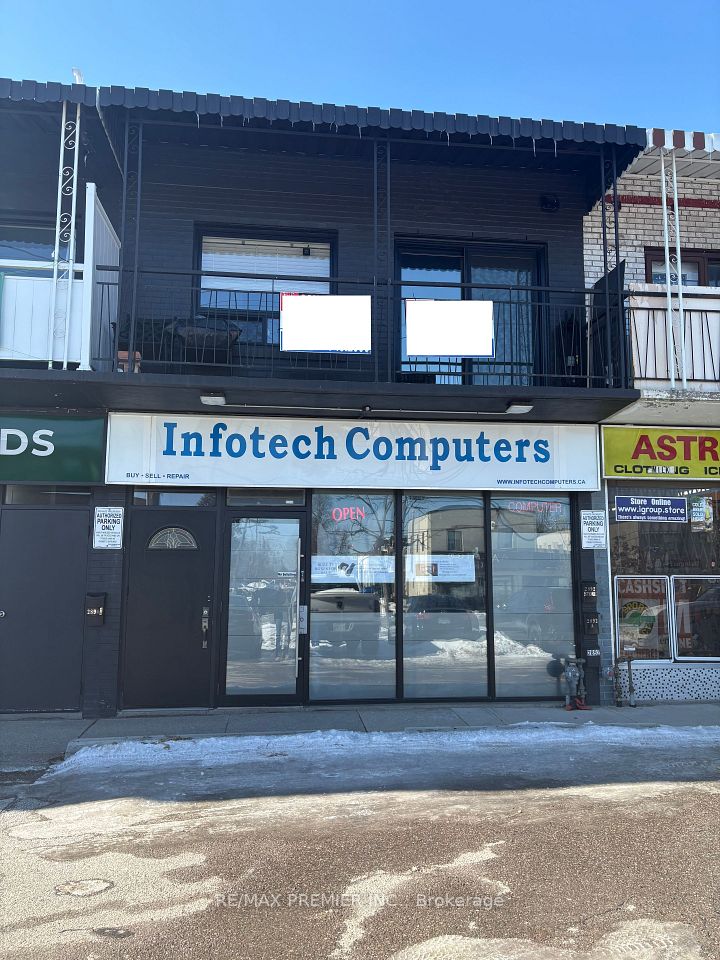 2892 Dufferin Street, Toronto W04, ON M6B 3S6