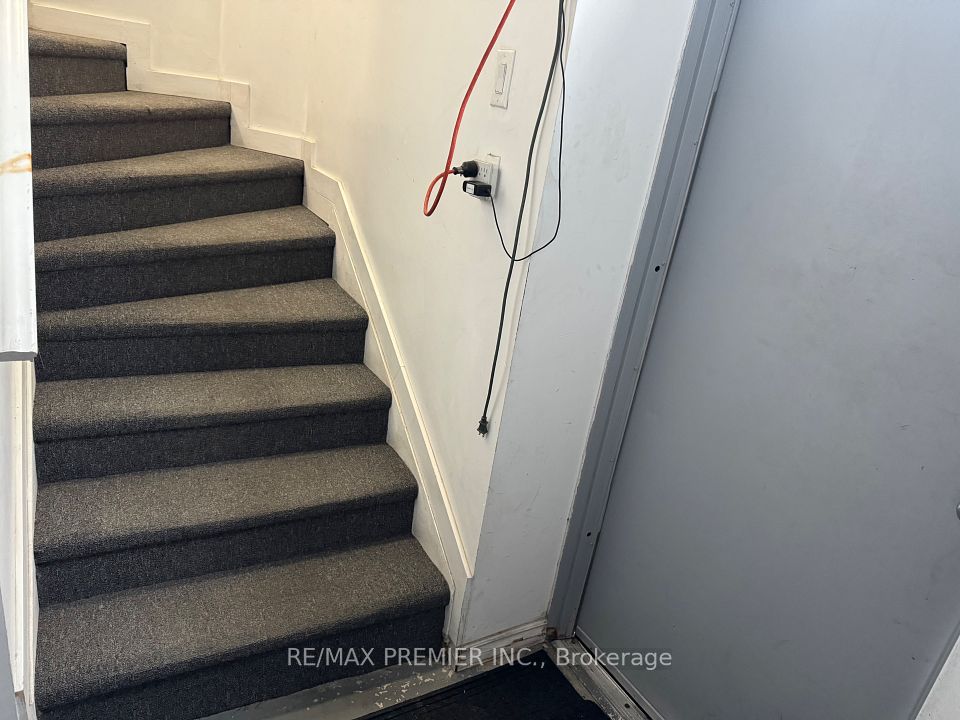 1315 Derry Road E 2B, Mississauga, ON L5T 1B6