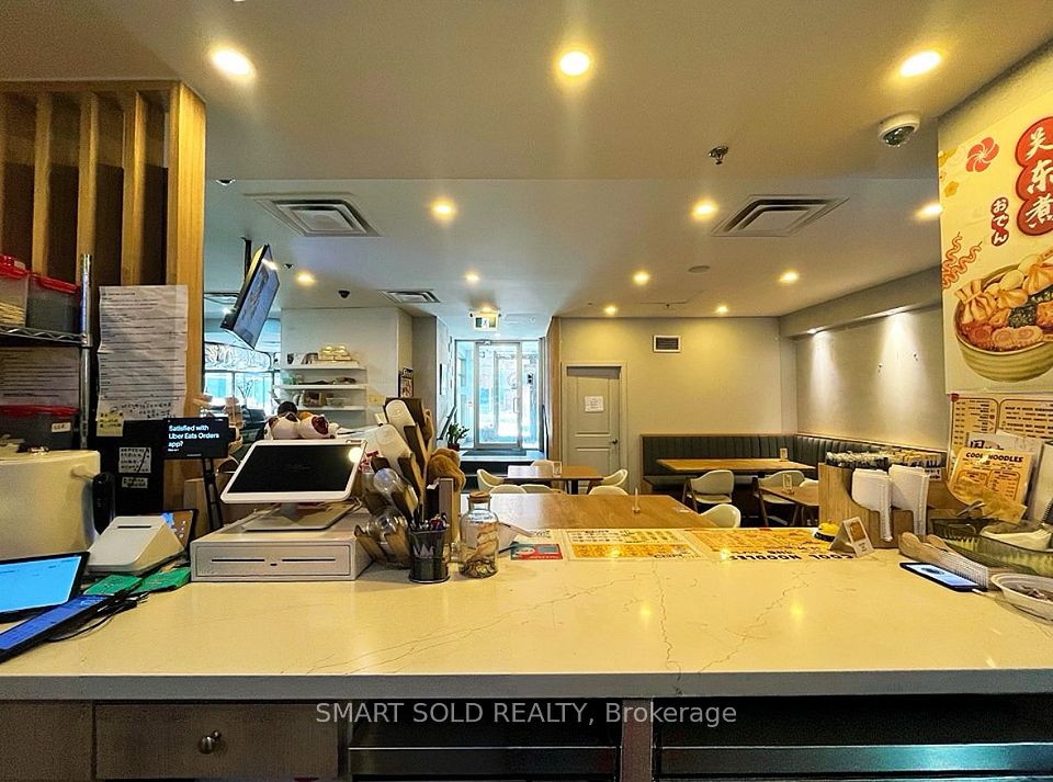 265 Enfield Pl Place A100, Mississauga, ON L5B 3Y7