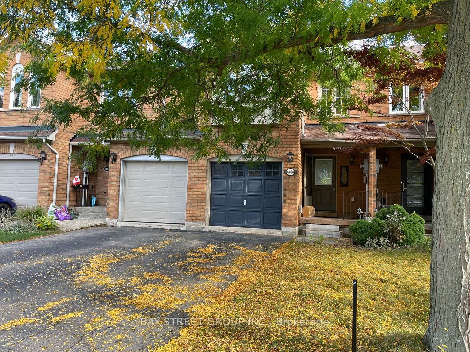 Att/Row/Townhouse at 4404 Vallence Drive, Burlington, ON L7L 6J7, Burlington