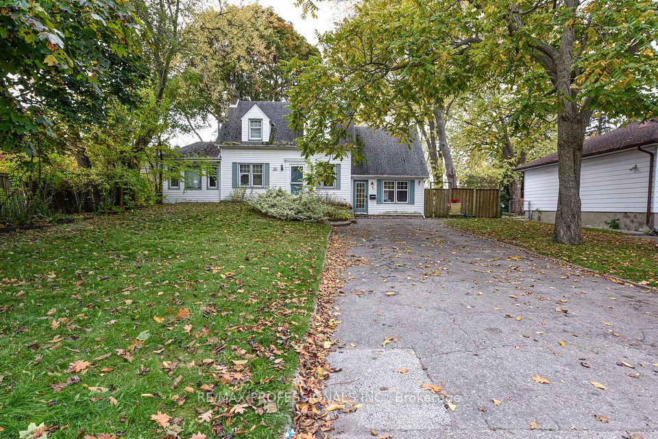 10 Broadview Avenue, Mississauga, ON L5H 2S9 at 10 Broadview Avenue, Mississauga, ON L5H 2S9, Mississauga, ON, L5H 2S9