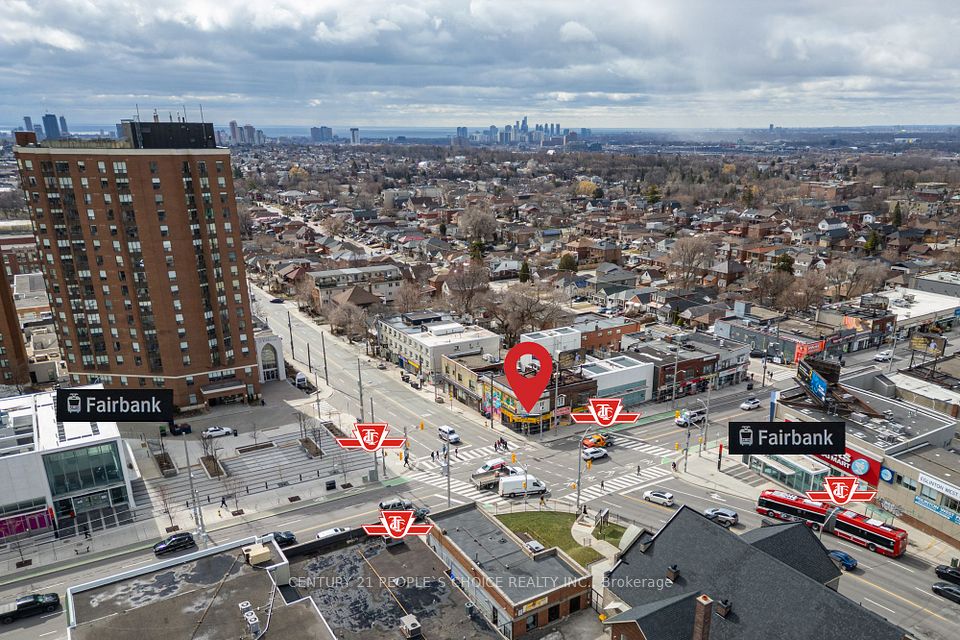 1835 Eglinton Avenue W, Toronto W03, ON M6E 2J3