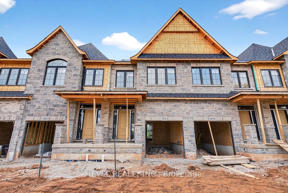 Att/Row/Townhouse at 600 Maplehill Drive 9, Burlington, ON L7N 2W3, Burlington