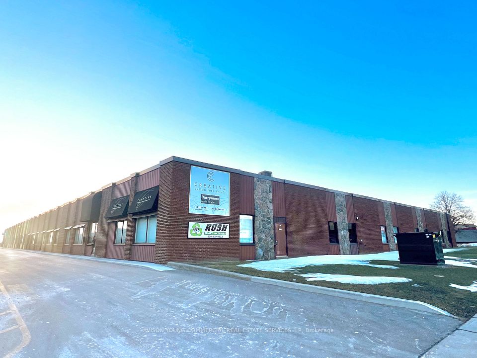 350 Oakdale Road 1, Toronto W05, ON M3N 1W5