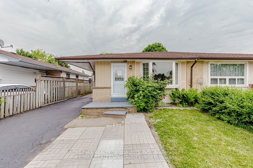 39 Seaborn Road, Brampton, ON L6V 2B8 at 39 Seaborn Road, Brampton, ON L6V 2B8, Brampton, ON, L6V 2B8