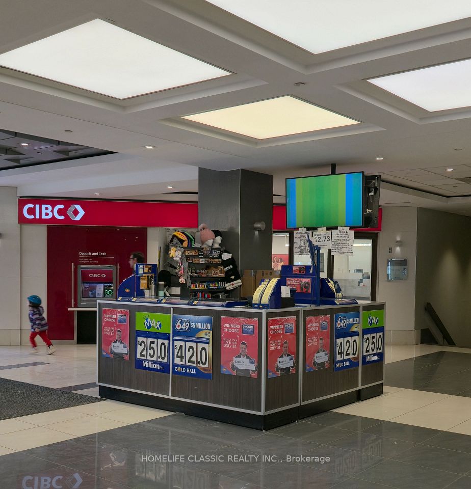 2340 Dundas Street W, Toronto W02, ON M6P 4A9