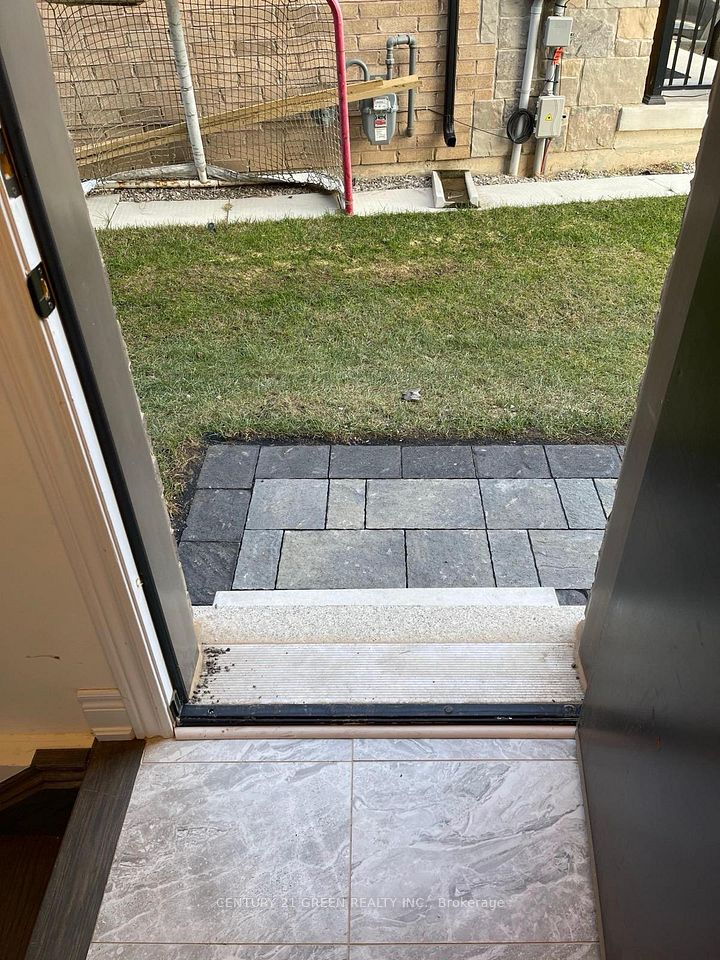 Semi-Detached  at 1305 Farmstead Drive Basement, Milton, ON L9T 7K6, Milton