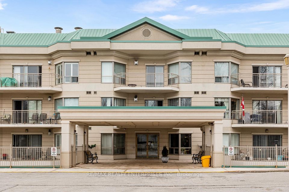 Condo Apartment at 24 Chapel Street 302, Halton Hills, ON L7G 6A7, Halton Hills