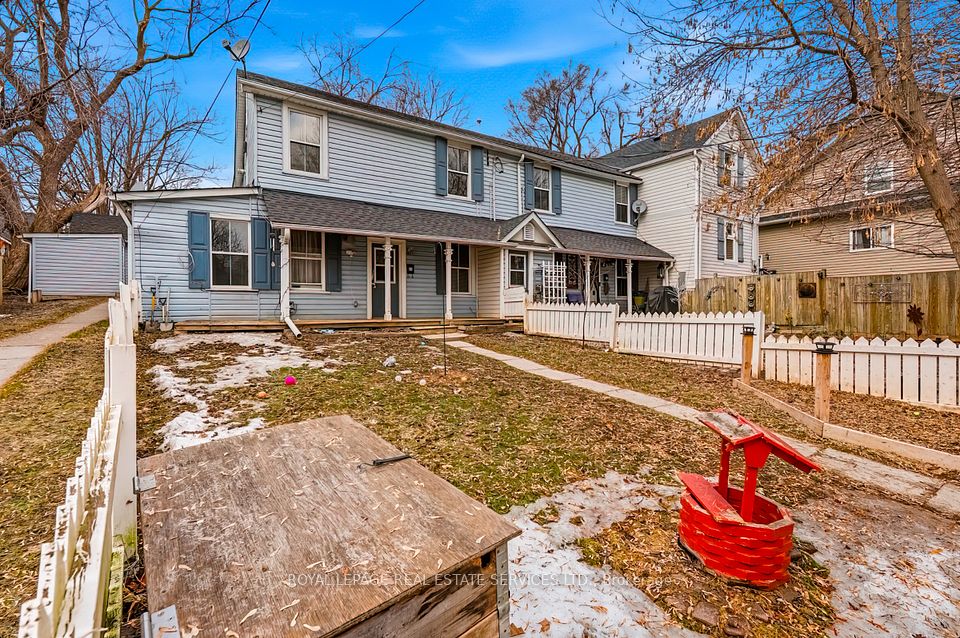 Detached at 23 Church Street W 23, Halton Hills, ON L7J 1K1, Halton Hills