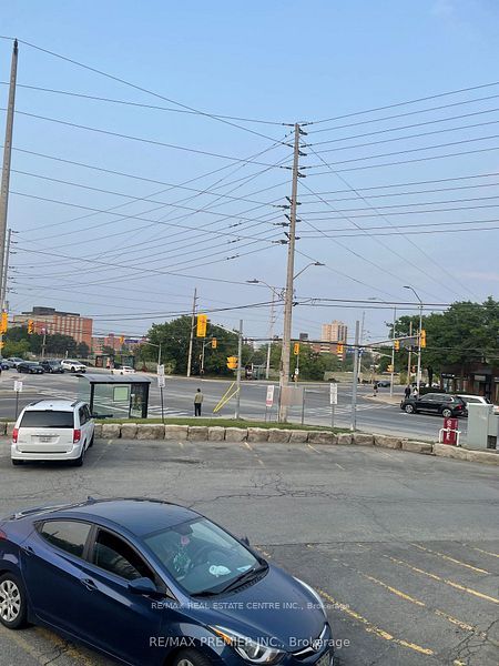 165 Dundas Street W, Mississauga, ON L5B 2L6