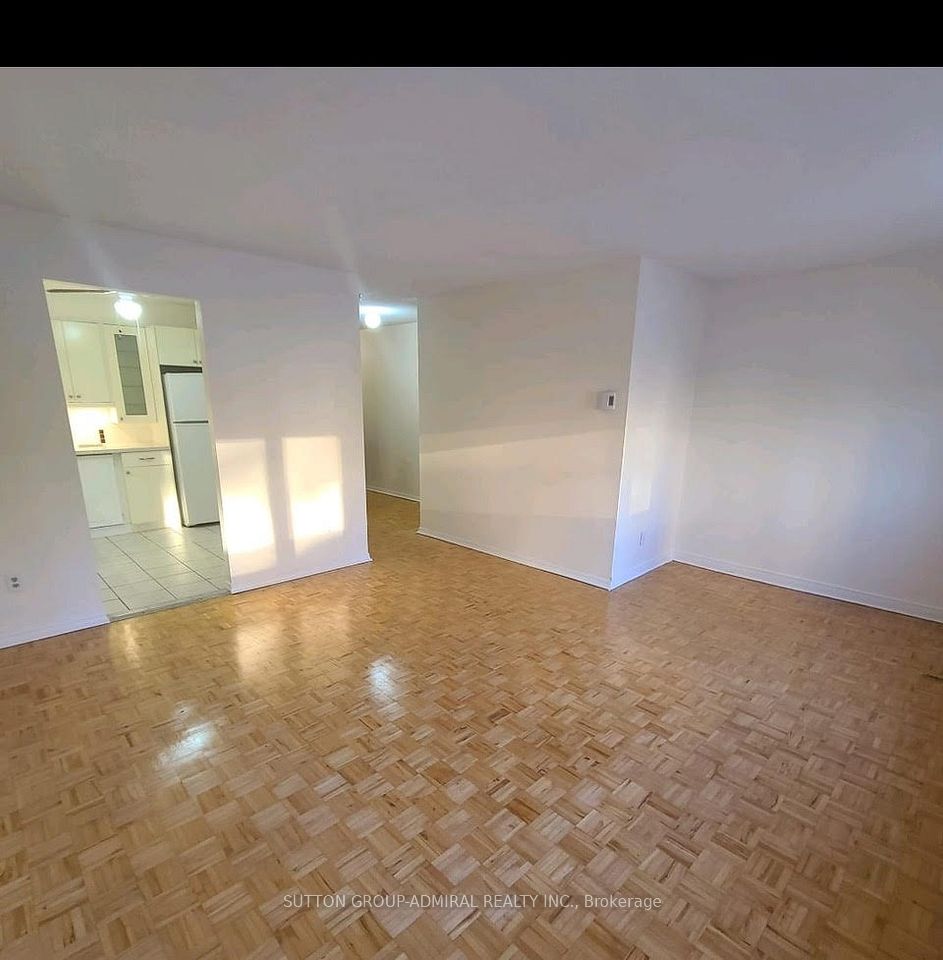 5128A Dundas Street W #1, Toronto W08, ON M9A 1C2