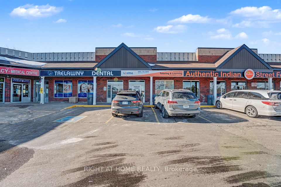 3899 Trelawny Circle 13, Mississauga, ON L5N 6S3