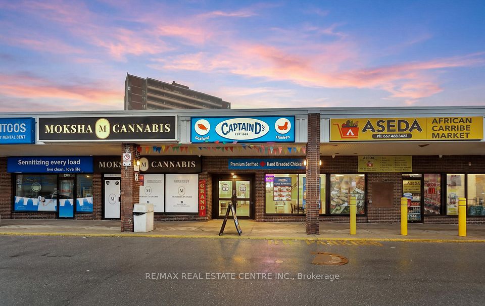 4722 Jane Street #7, Toronto W05, ON M3N 2K8