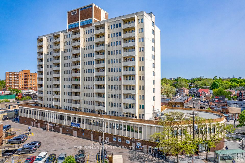 1920 Weston Road 215, Toronto W04, ON M9N 1W4