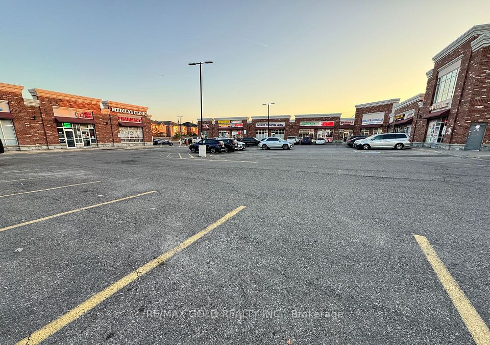 965 Bovaird Drive W 10, Brampton, ON L7A 1R4