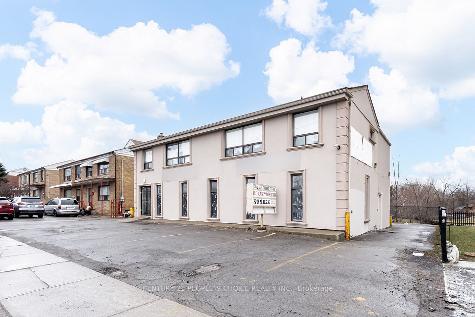 3042 Keele Street, Toronto W05, ON M3M 2H5