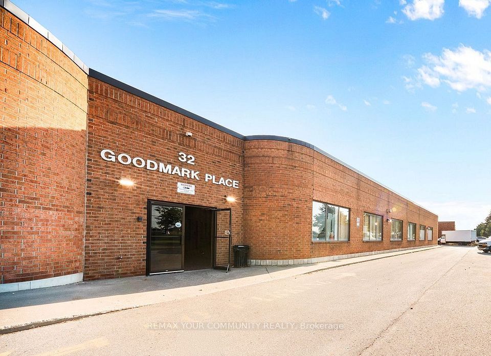 32 Goodmark Place 3, Toronto W10, ON M9W 6J4