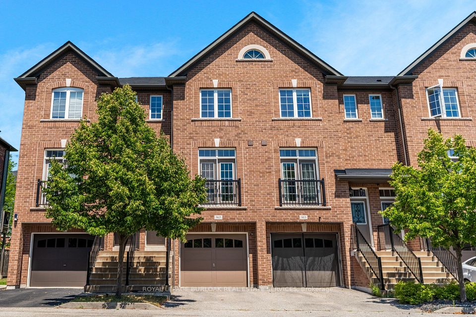 Att/Row/Townhouse at 965 Reimer Common, Burlington, ON L7R 0C8, Burlington