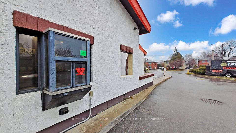 2068 KIPLING Avenue, Toronto W10, ON M9W 4J9