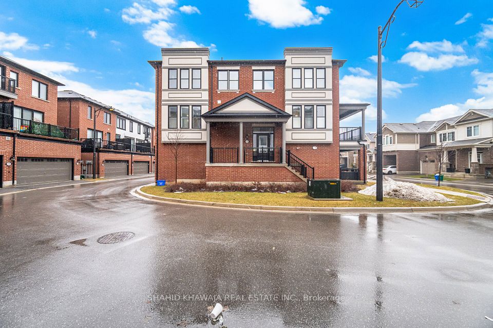 Att/Row/Townhouse at 975 Whitlock Avenue 17, Milton, ON L9E 1S9, Milton