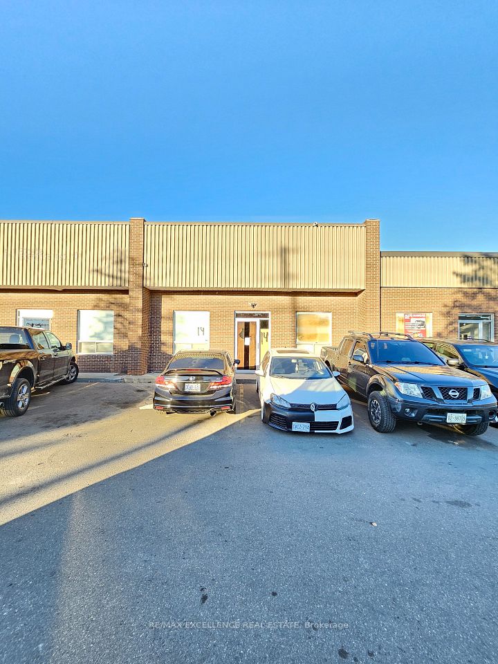 7517 Bren Road 14, Mississauga, ON L4T 3V4