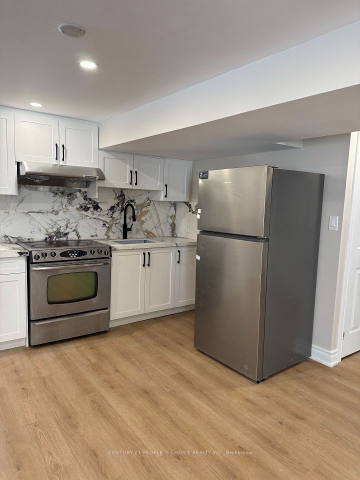 Semi-Detached  at 2456 Brasilia Circle Bsmt, Mississauga, ON L5N 2G1, Mississauga