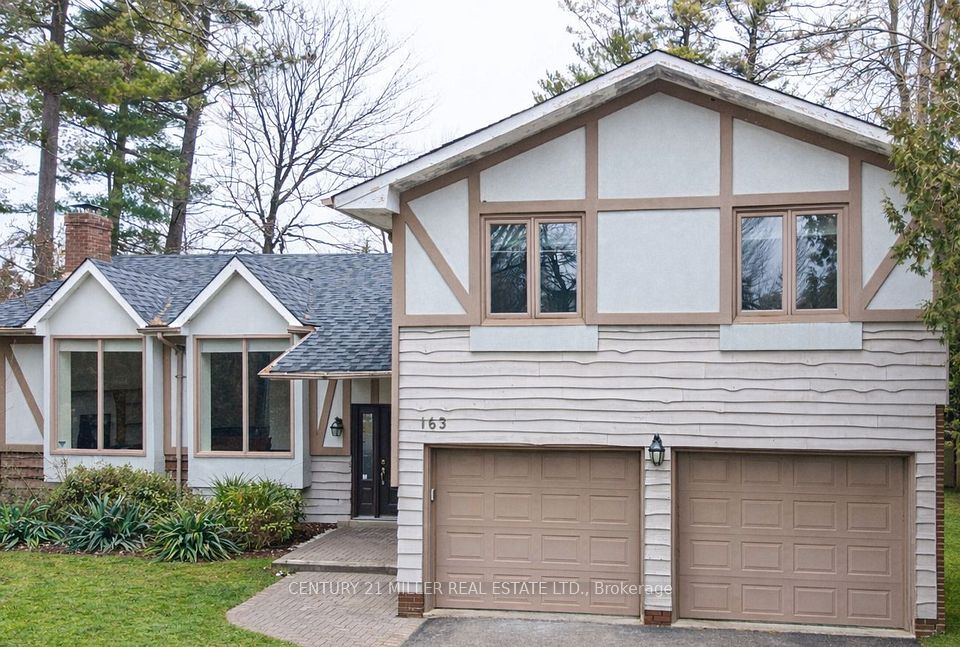 Detached at 163 Castle Crescent, Oakville, ON L6J 5H4, Oakville