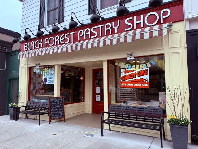 184 Lakeshore Road E, Oakville, ON L6J 1H6