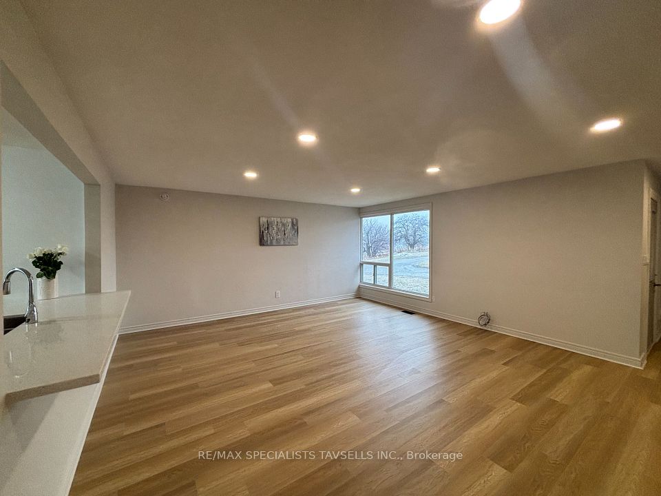 Upper Level at 4085 King Street # 1 Upper Level, Caledon, ON L7C 0T7, Caledon