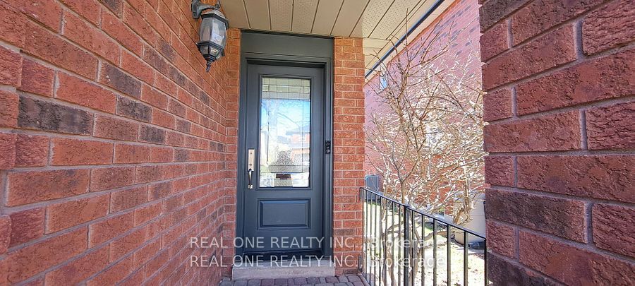 Detached at 552 Marlatt Drive, Oakville, ON L6H 5X3, Oakville