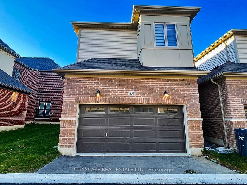 Att/Row/Townhouse at 253 Clockwork Drive, Brampton, ON L7A 5C7, Brampton