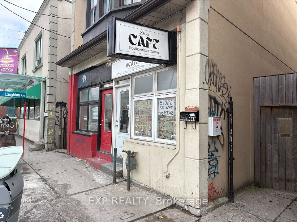 1927 Davenport Road E, Toronto W03, ON M6N 1C3