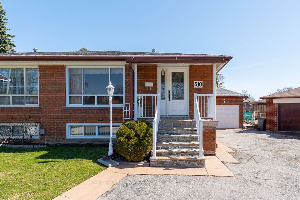 Semi-Detached  at 510 Ettridge Court, Mississauga, ON L5G 1W6, Mississauga