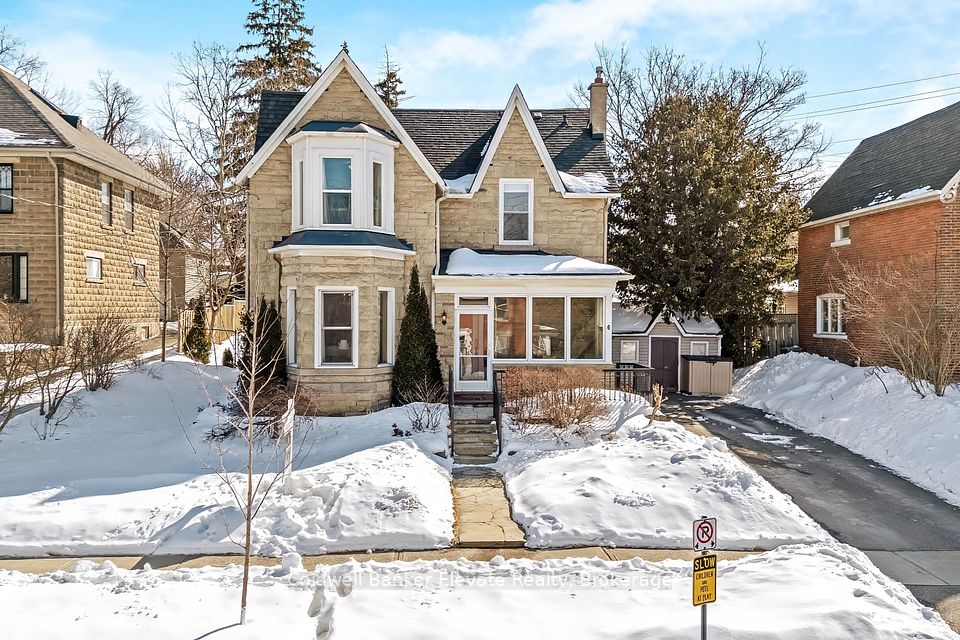 Detached at 6 Queen Street, Halton Hills, ON L7G 2E4, Halton Hills